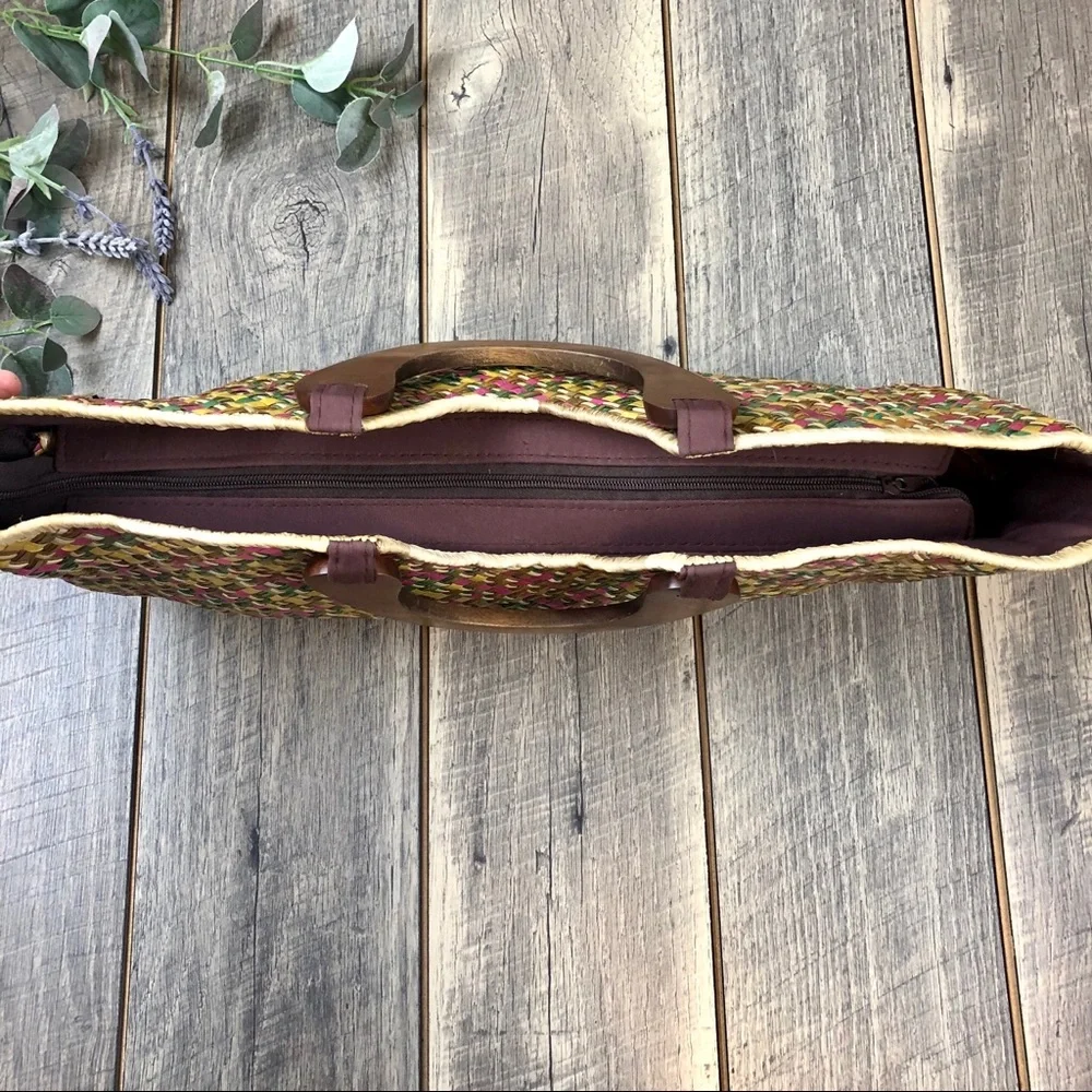 Vintage Wooden Handle Straw Zipper Handbag - Picture 12 of 16